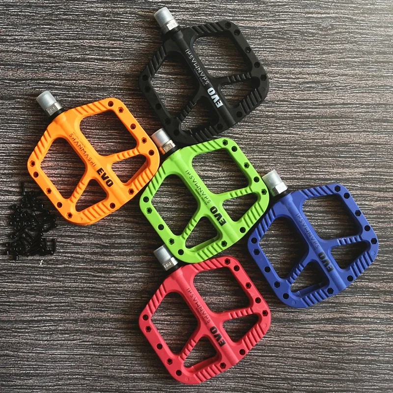 แป้นเหยียบจักรยานเสือภูเขา, แป - Pedal Platform Flat บทวิจารณ์และราคา